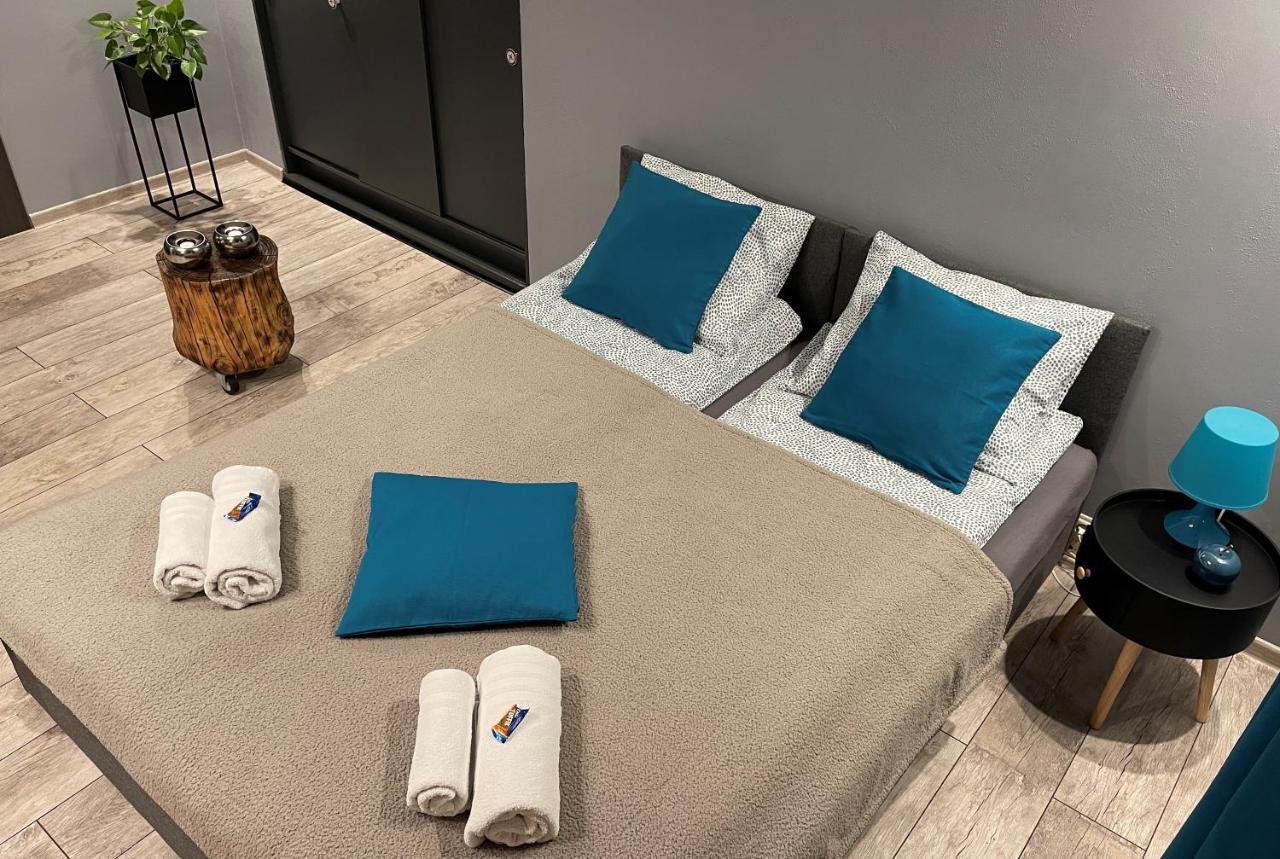 Apartamenty Pod Uwalonym Debem Jezow Sudecki Extérieur photo