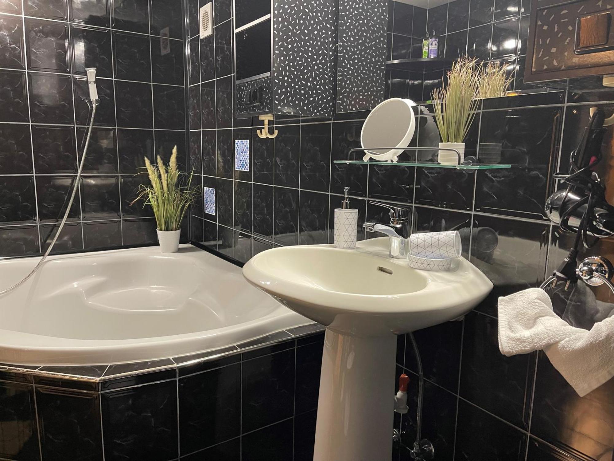 Apartamenty Pod Uwalonym Debem Jezow Sudecki Extérieur photo