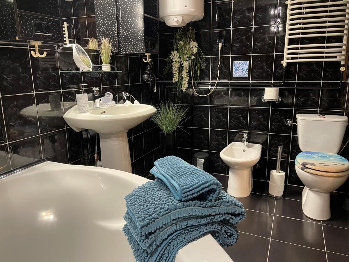Apartamenty Pod Uwalonym Debem Jezow Sudecki Extérieur photo