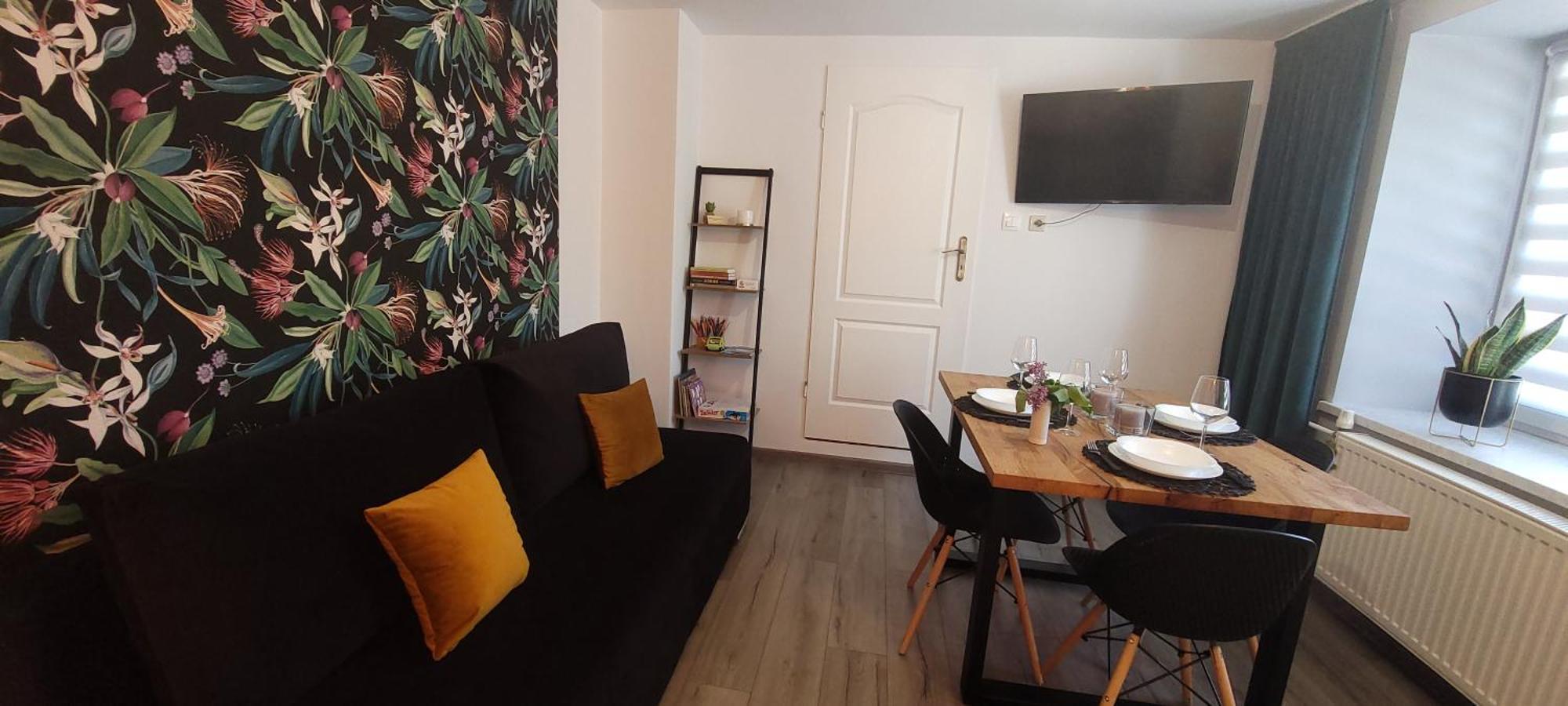 Apartamenty Pod Uwalonym Debem Jezow Sudecki Extérieur photo